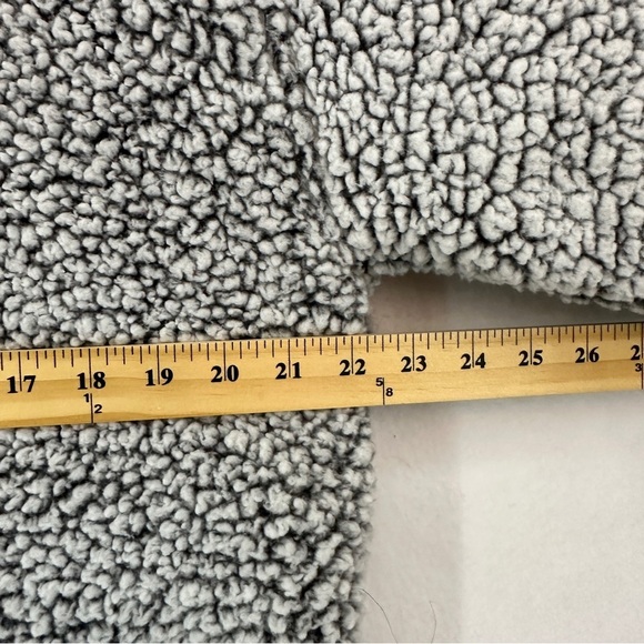 Stamford Connecticut Black Knight Sherpa Quarter Zip Pullover Size XL GRAY - Picture 7 of 10